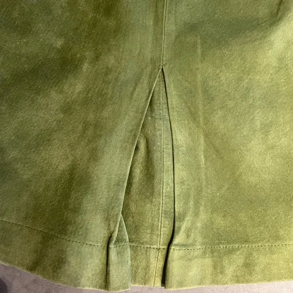 LILLY PULITZER VINTAGE DANA PIG SUEDE MINI SKIRT- SIZE: 2P - Picture 6 of 6